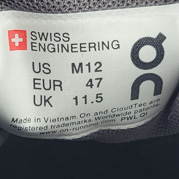 On Cloud Running Swiss Engineering Mens 12 Black Athletic Outdoor Shoes